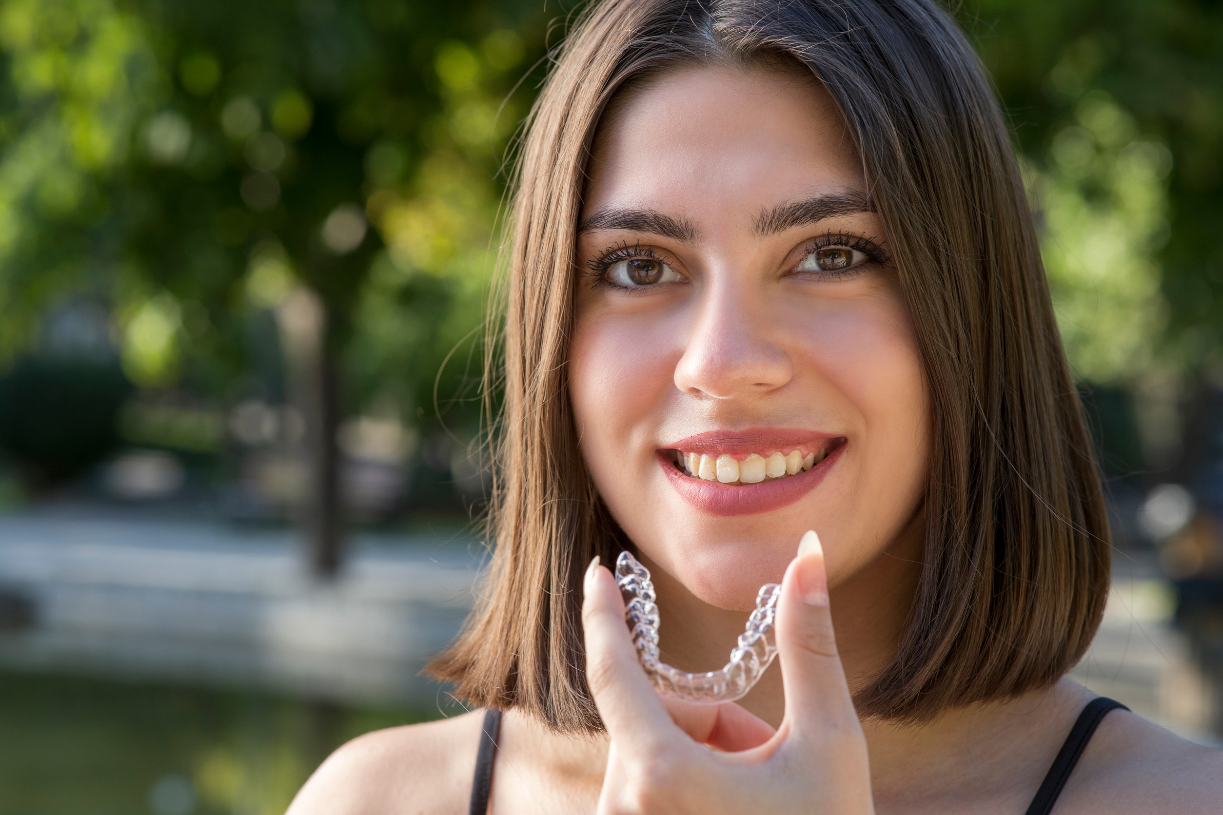Clear Aligners vs Braces: What’s the Real Difference?